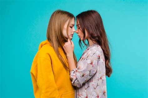 lesbiana femenina|Descubre los Diferentes Tipos de Lesbianas y Sus Características